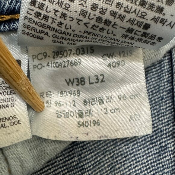 Levi's 502 Jeans Men's 38x32 Medium Wash Taper Fit Stretch Denim Red Tab - Picture 2 of 9